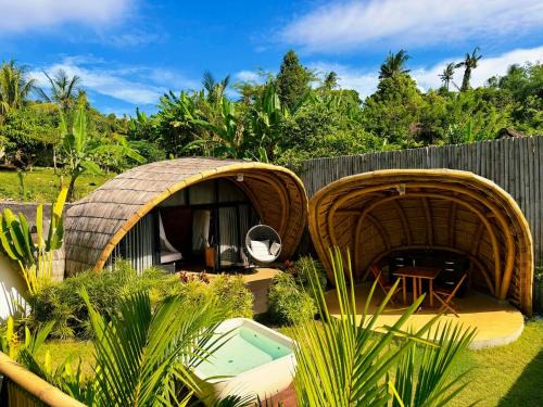 Sidemen Villa | Circle House Bamboo Sidemen