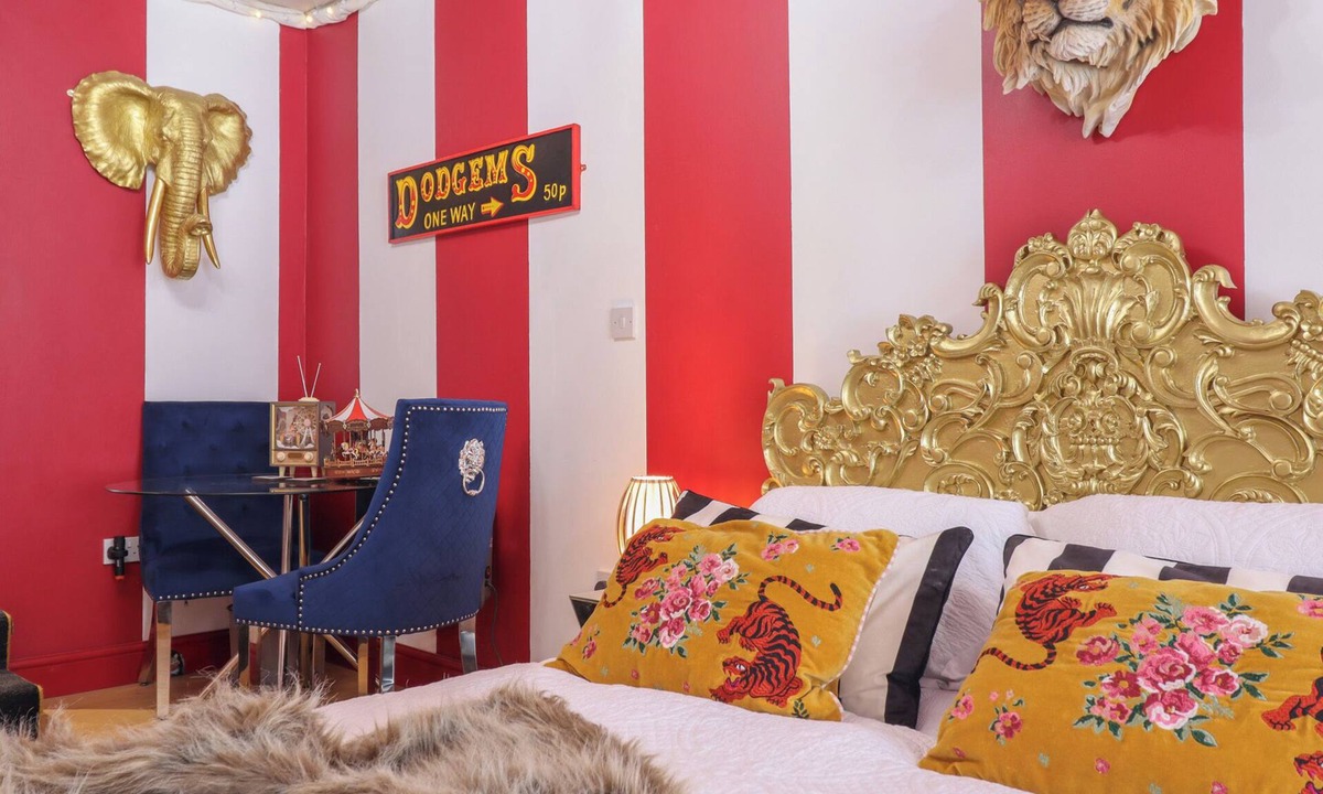 Treffynnon Cottage | Circus Circus