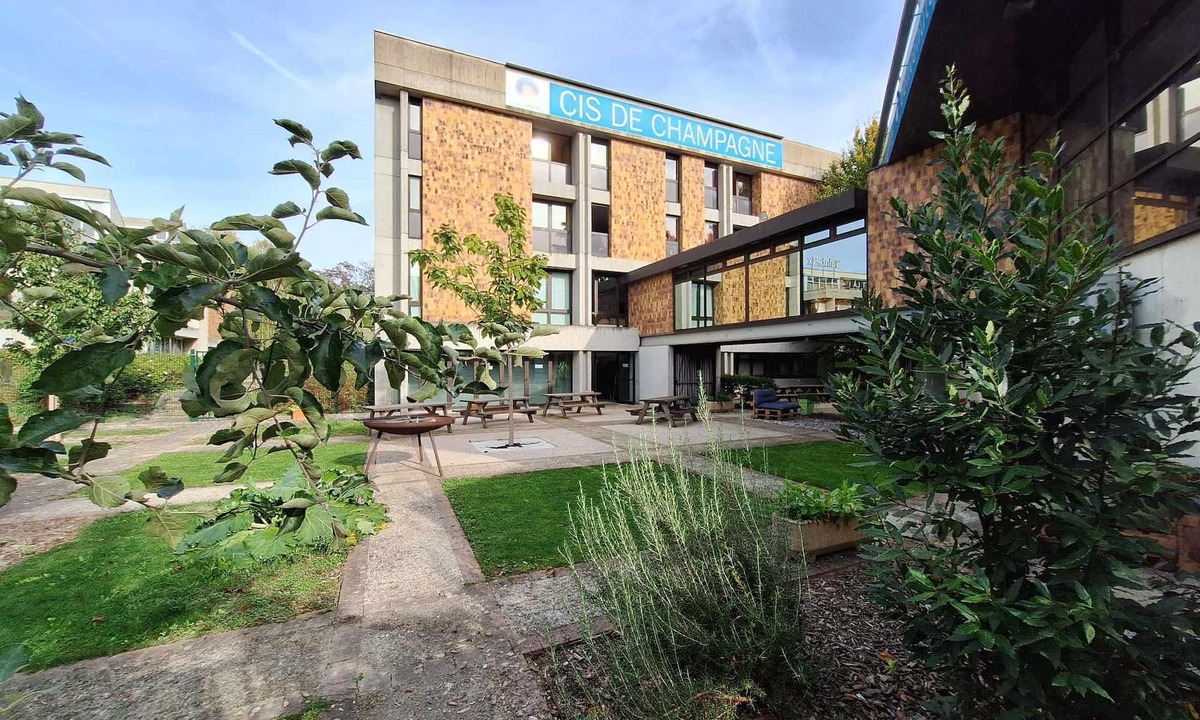 Courlancy Hostel | Cis De Champagne - Hostel