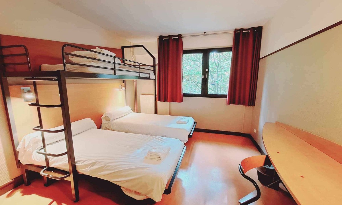 Courlancy Hostel | Cis De Champagne - Hostel