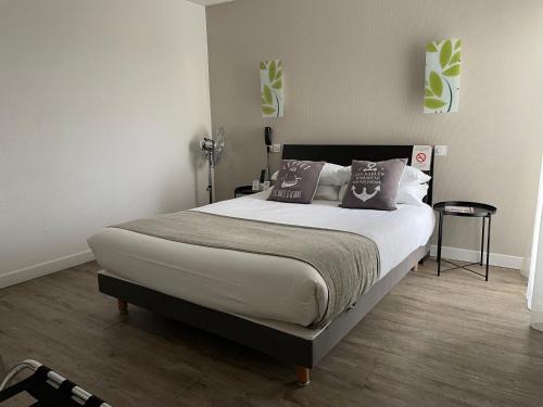Les Sables d'Olonne Hotel | Cit'Hotel Logis Le Chêne Vert