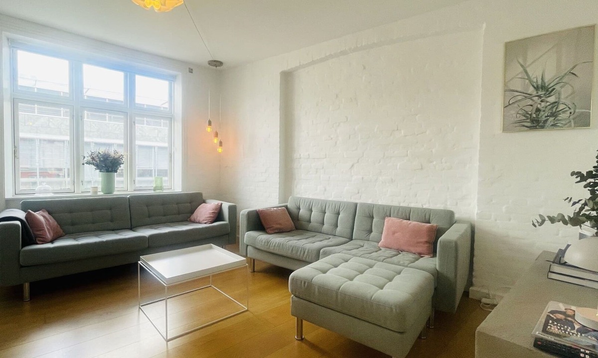 Frederiksberg C Apartment | City Apartment in Copenhagen with 2 bedrooms sleeps 4