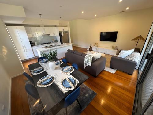 Altona North House | City & Beach Retreat