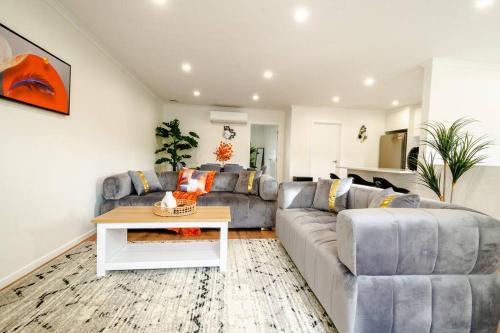 Frankton Apartment | City Centre Style Apt 4