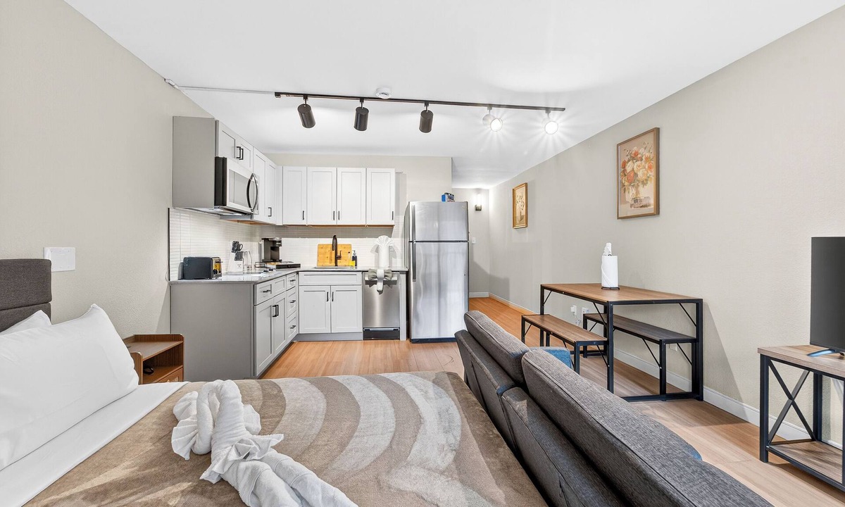 Northeast Raleigh Apartment | City Escape: Stylish Studio Oasis