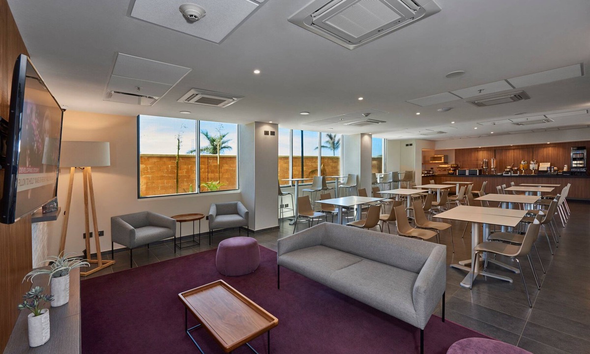 Parcelas Hotel | City Express by Marriott Rosarito