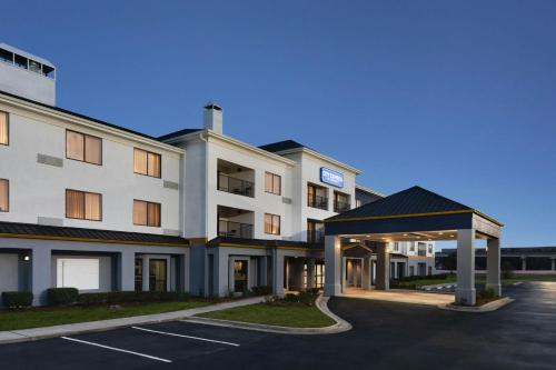 Greater Greenspoint Hotel | City Express by Marriott Houston Intercontinental Airport