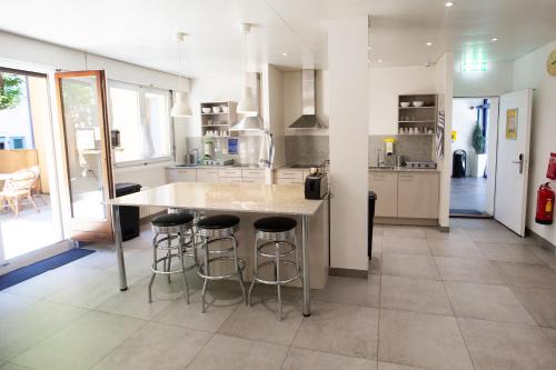 Valais Hostel | City Hostel Geneva