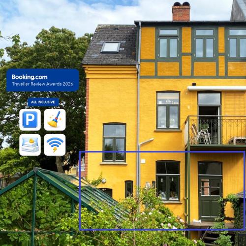 Odense Bed & Breakfast | City House with Terrace, Garden and Free Parking