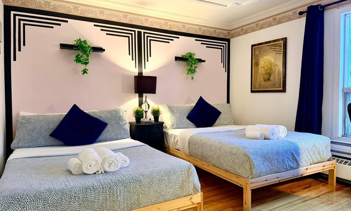 Outremont House | City Lights Loft - Free Parkings - Sleep 18