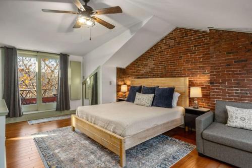 Newburyport Apartment | City Loft Group Getaway King Downtown Location