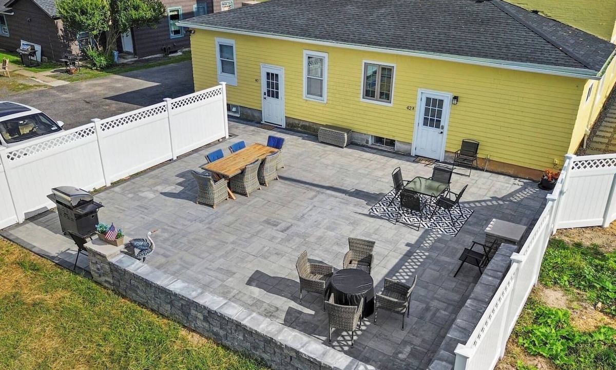 Canandaigua House | City of Canandaigua Efficiency Apt | FLX Wineries