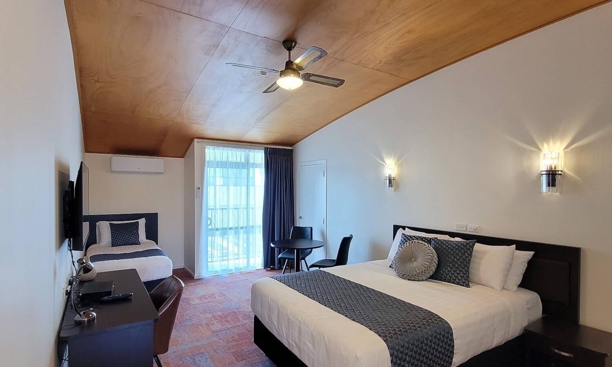 Milford Hotel | City of Sails Motel