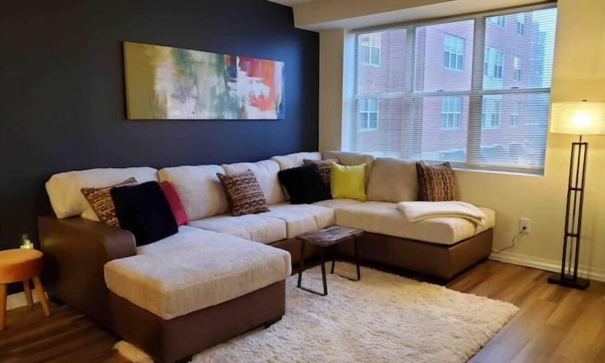 Downtown Apartment | CityView 1BR/Pool/Gym/Parking