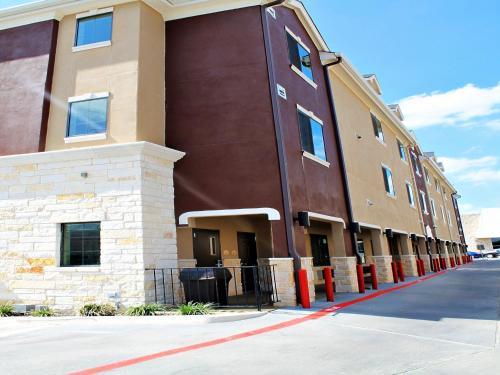Near East Side Hotel | Cityview Inn & Suites Downtown/RiverCenter Area