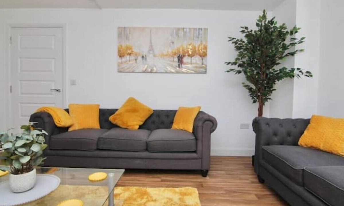 Coventry House | CityWharf House by Patternbricks