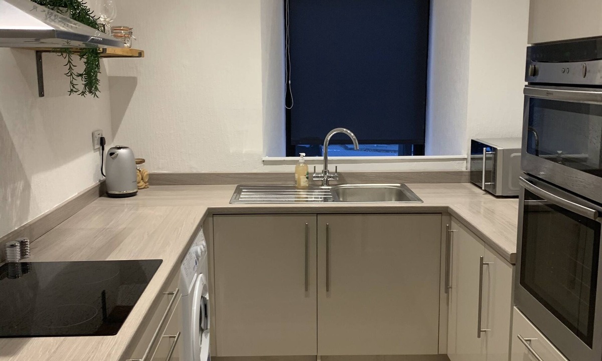 Dundee Apartment | (CL) Large spacious central flat