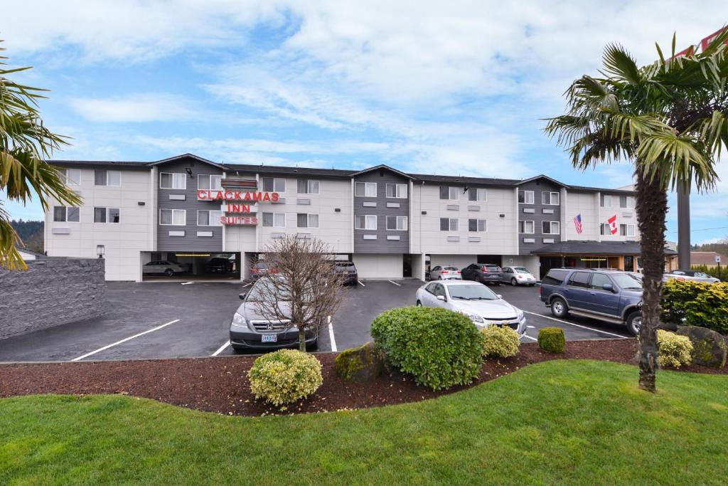 Clackamas Hotel | Clackamas Inn and Suites
