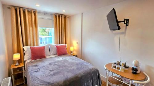 Lambeth House | Claire Double Room