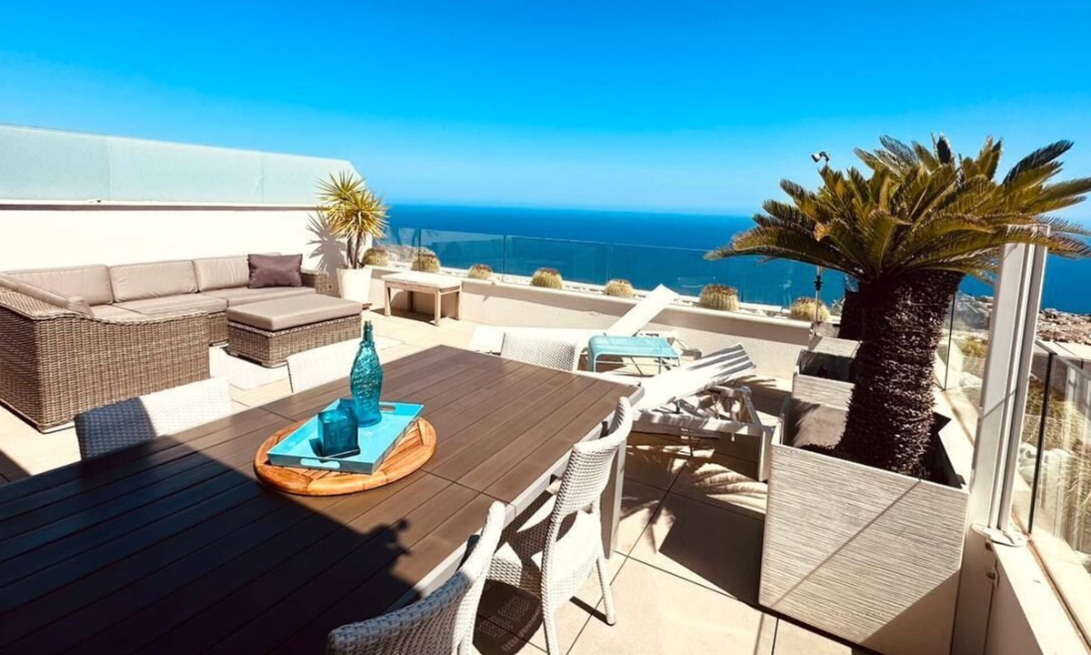 Cumbre del Sol Apartment | Clara Beach Blue Infinity