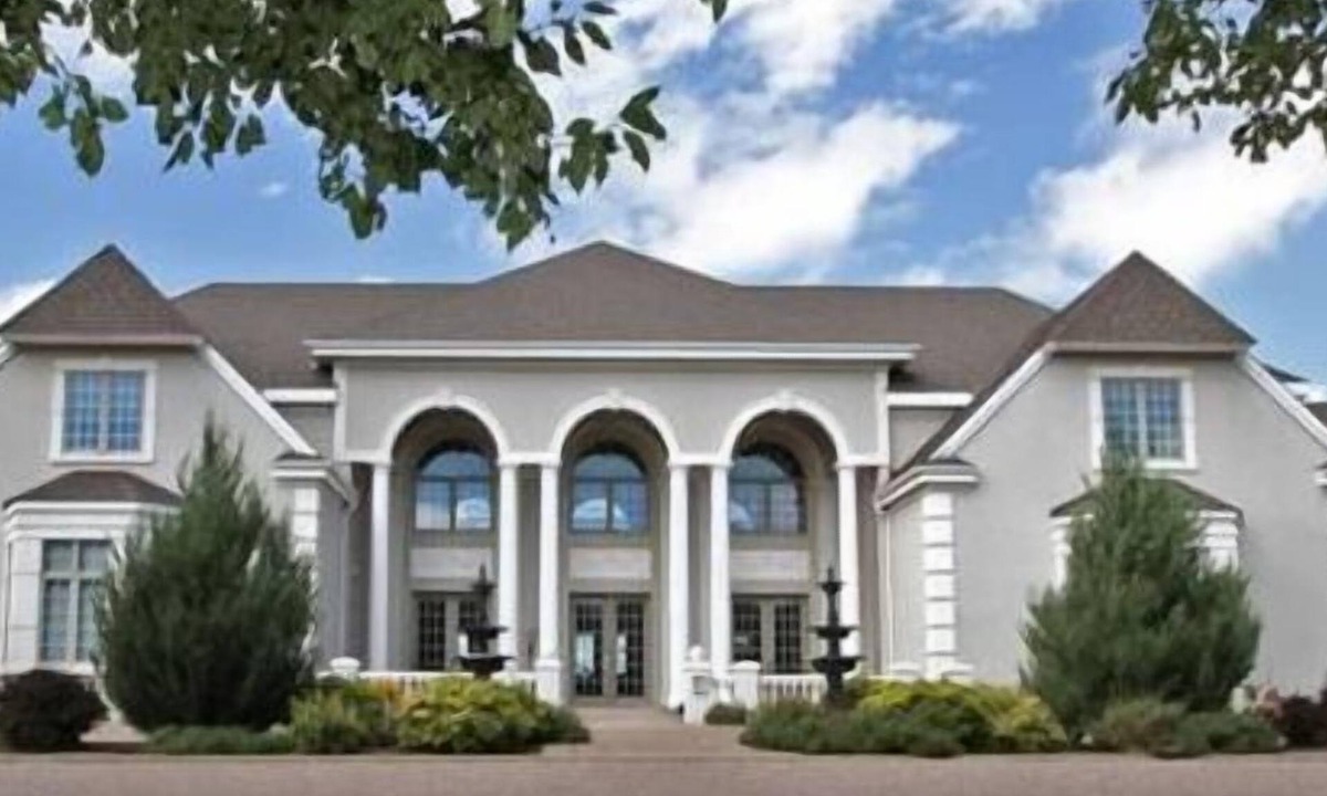Stratton Bed & Breakfast | Claremont Inn & Winery