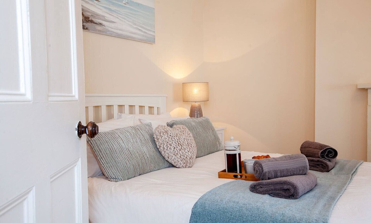 West Cliff Cottage | Clarence Cottage