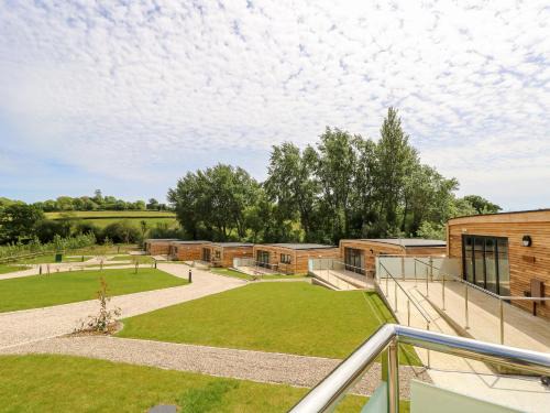 Nettlestone House | Claret