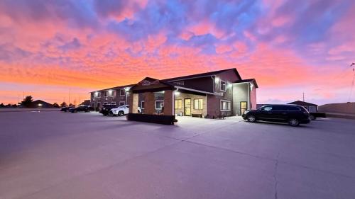 Clarion Hotel | clarion hometown inn