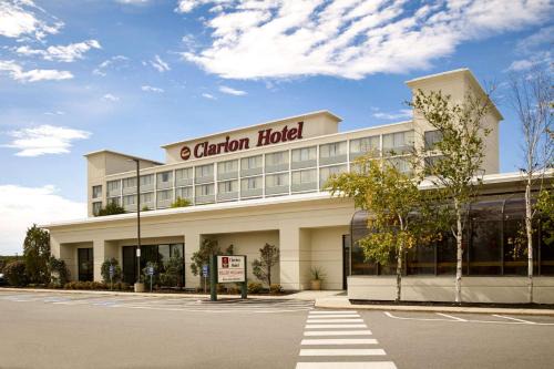 Portland Hotel | Clarion Hotel Portland Airport ME