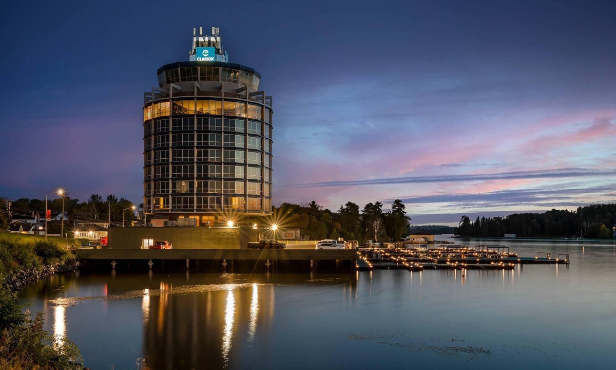Kenora Hotel | Clarion Lakeside Inn & Conference Centre