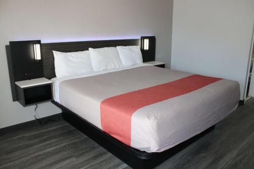 Decatur Hotel | Clarion Pointe Decatur River City