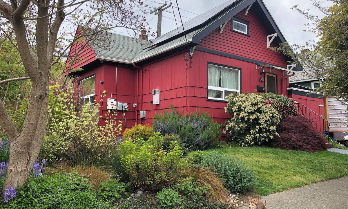 Phinney Ridge House | Classic 1910 Ballard home in Seattle Perfect for FIFA