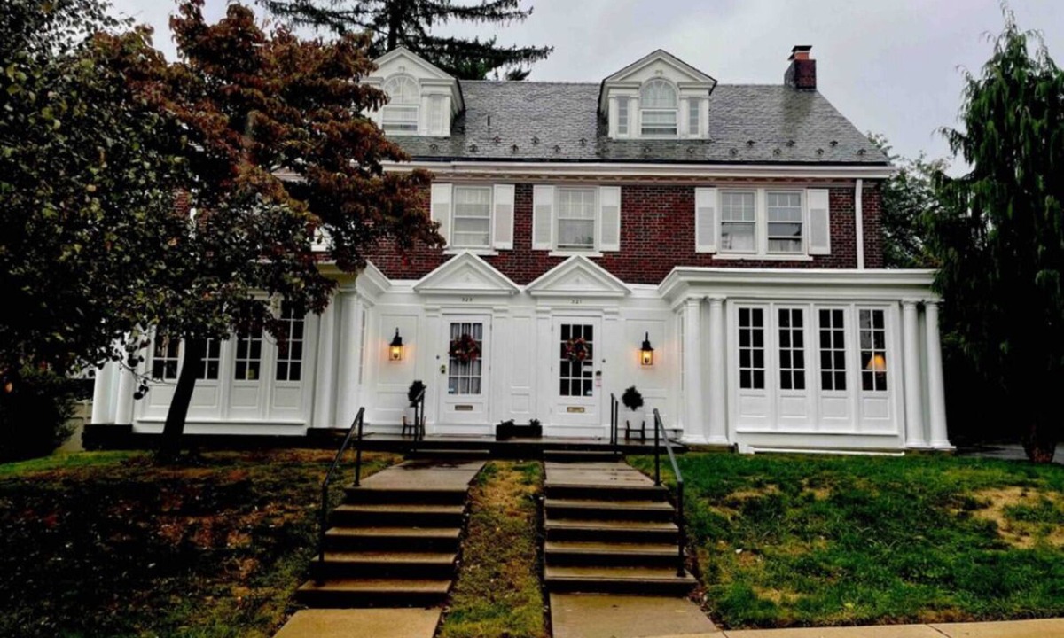 Allentown House | Classic 1920s West End Duplexn
