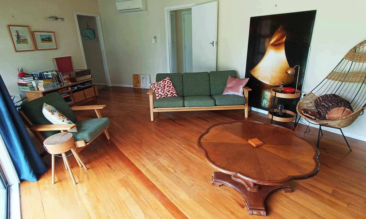 Otaki House | Classic 1960s home amongst native trees