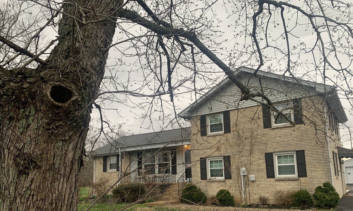 Arrington House | Classic 1970s split level on three acres in beautiful Arrington