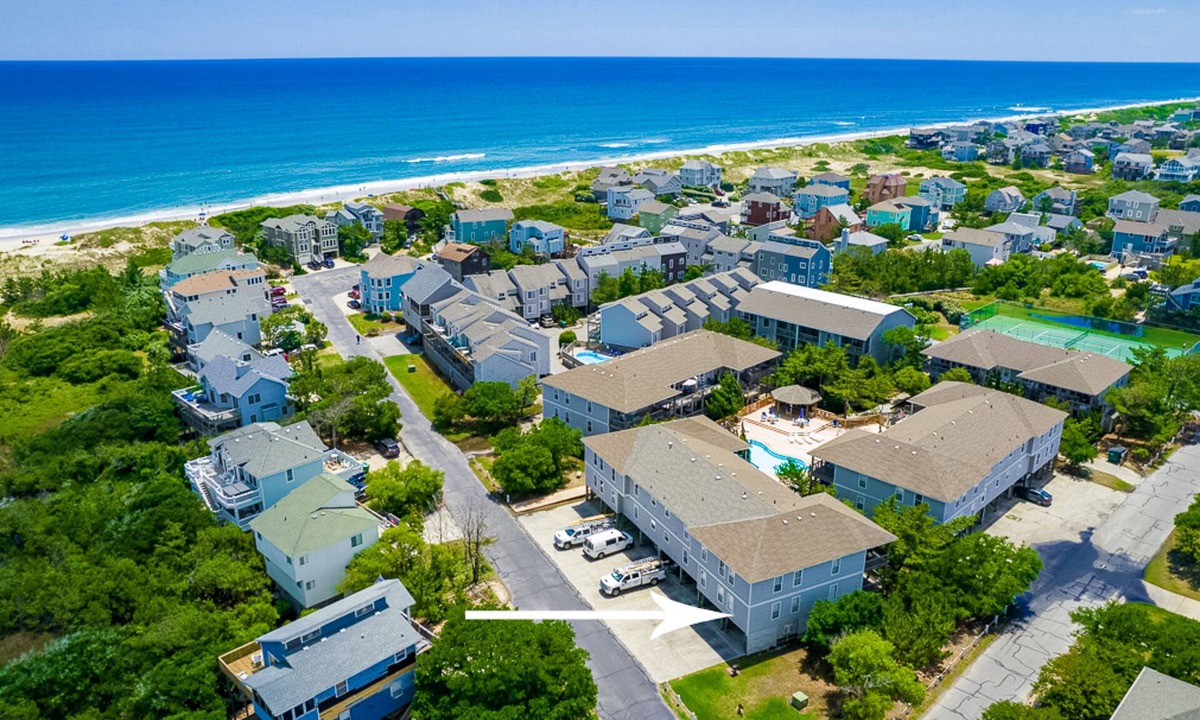 Ocean Sands Condo | Classic 3BR 2nd-Floor | Balcony | Pool