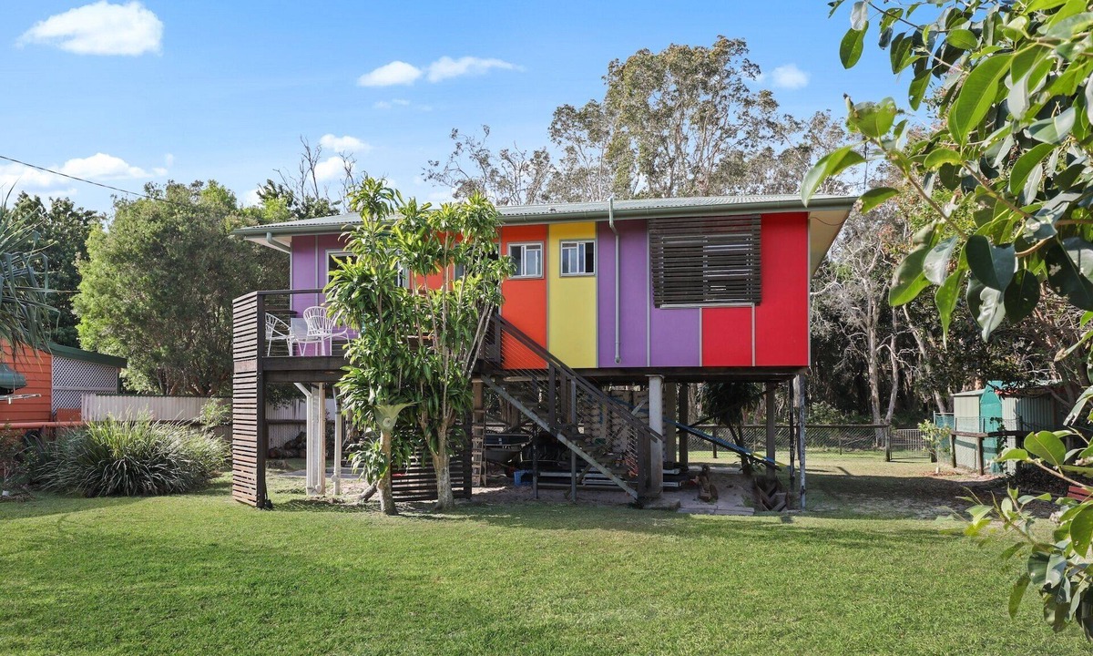 Amity Point House | Classic Beach Shack in a Quiet Bush Dune Setting