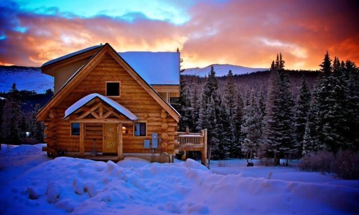 Quandary Village Cabin | Classic Breckenridge Cabin with Modern Amenities and Million Dollar Views