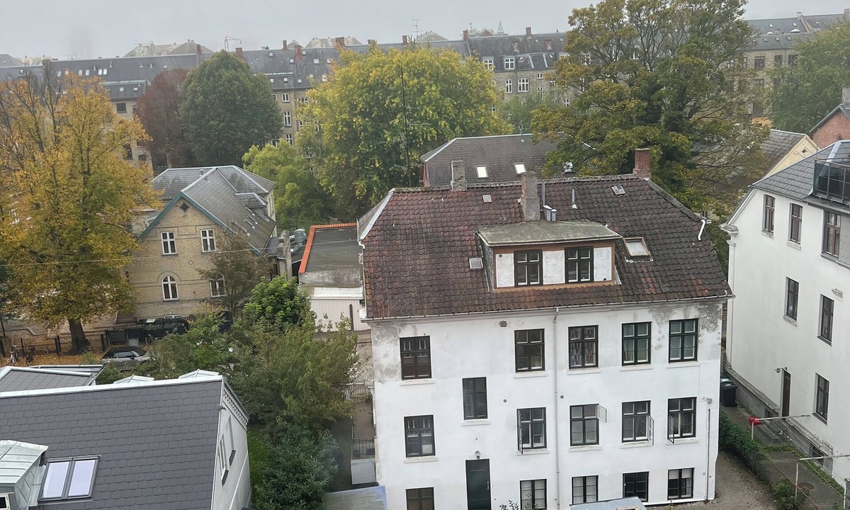 Frederiksberg C Apartment | Classic Brownstone Apartments and Rooms