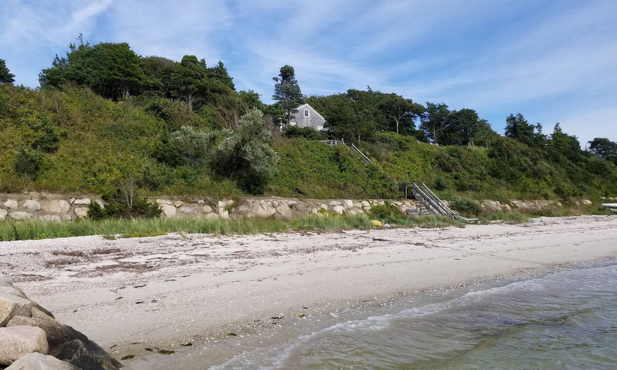Cataumet House | Classic Cape Cod on the beach