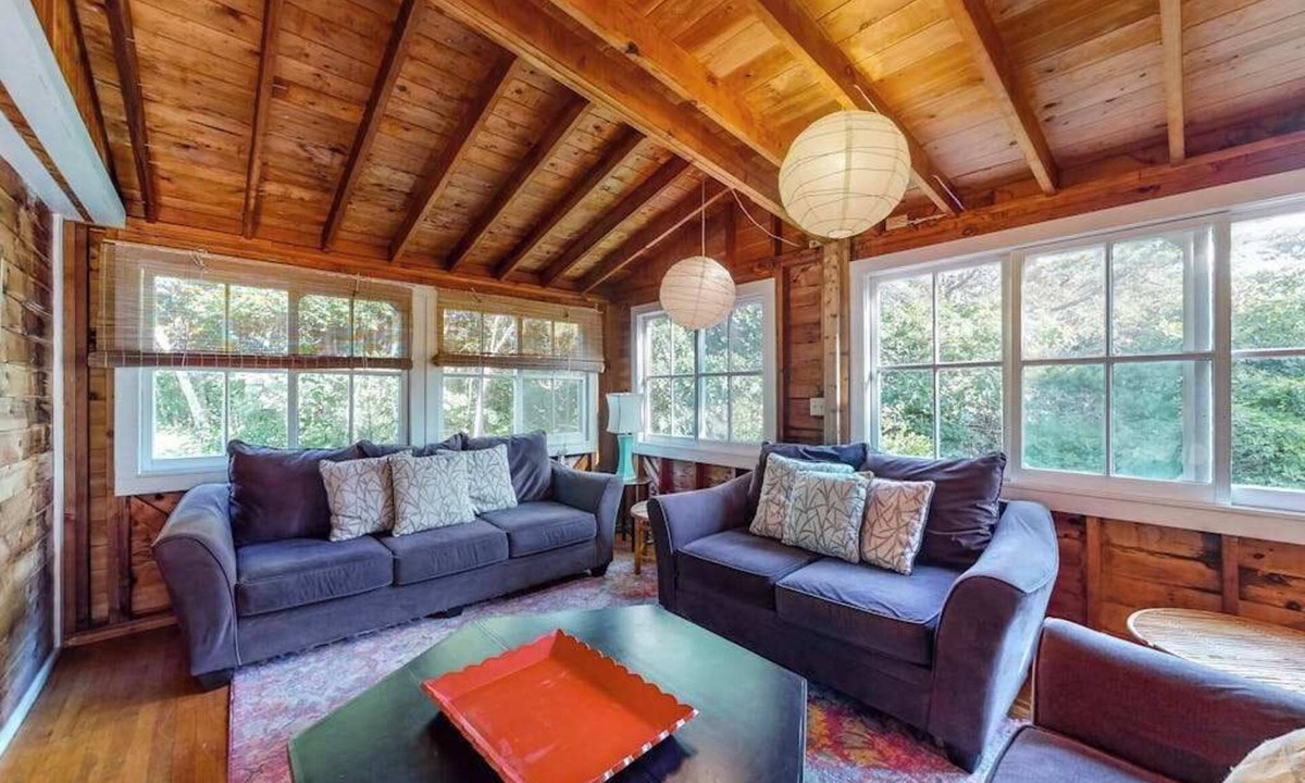 Aquinnah House | Classic Cape home with full kitchen, W/D, firepit & gas grill - walk to beach