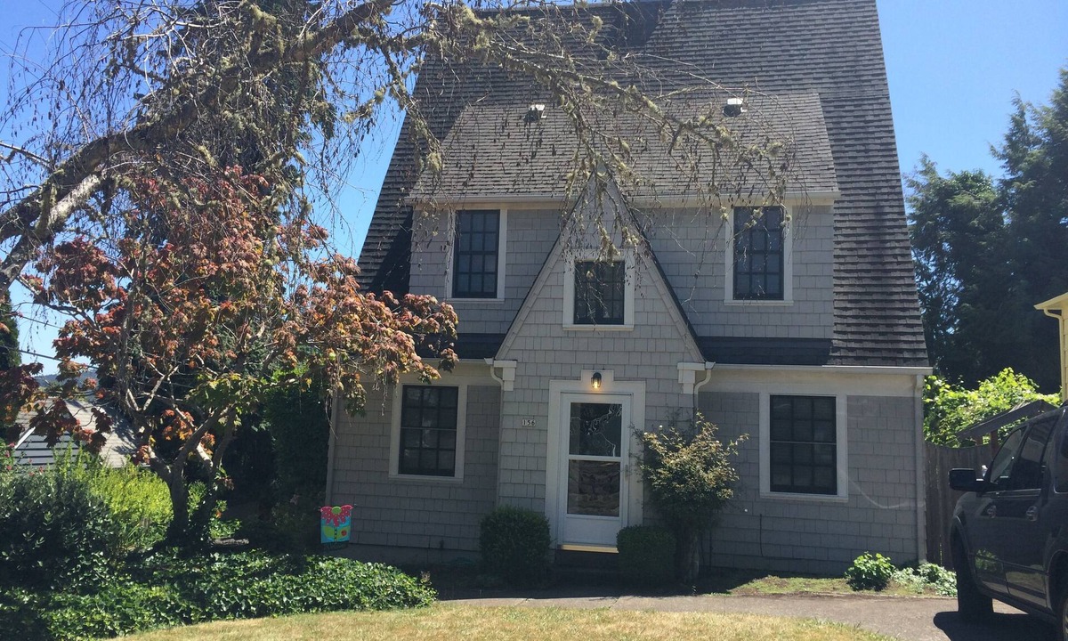 College Hill House | Classic College Hill detached house