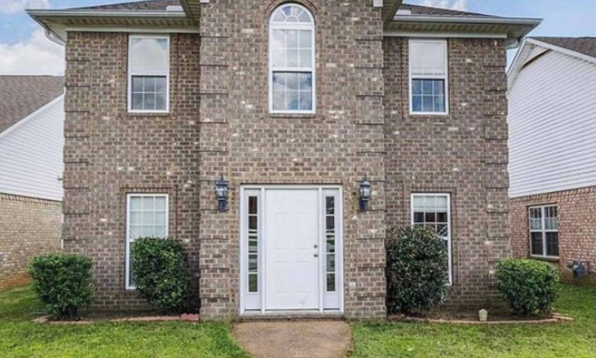 Jackson House | Classic connection in the Hub City!
