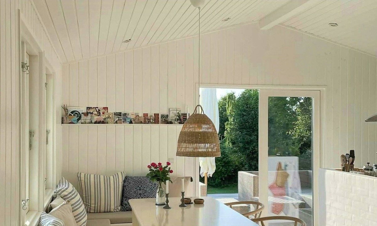 Hornbaek House | Classic cottage charm near Hornbæk Beach