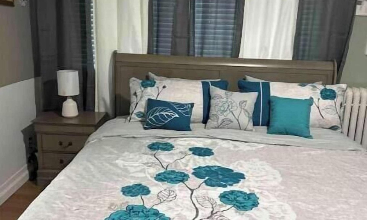 Schenectady Apartment | Classic King Suite Apartment