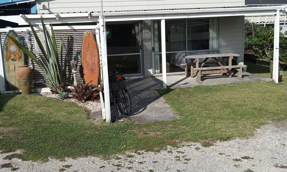 Karkari Peninsula Cottage | Classic Kiwi Bach.