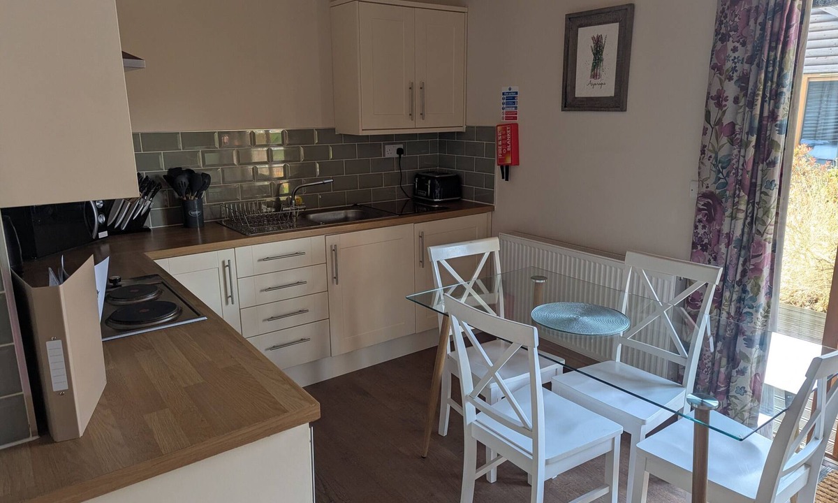 Little Stukeley Apartment | Classic Lodge - Pet Friendly