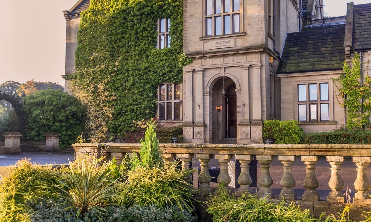 Hoylandswaine Hotel | Classic Lodges - Bagden Hall Hotel