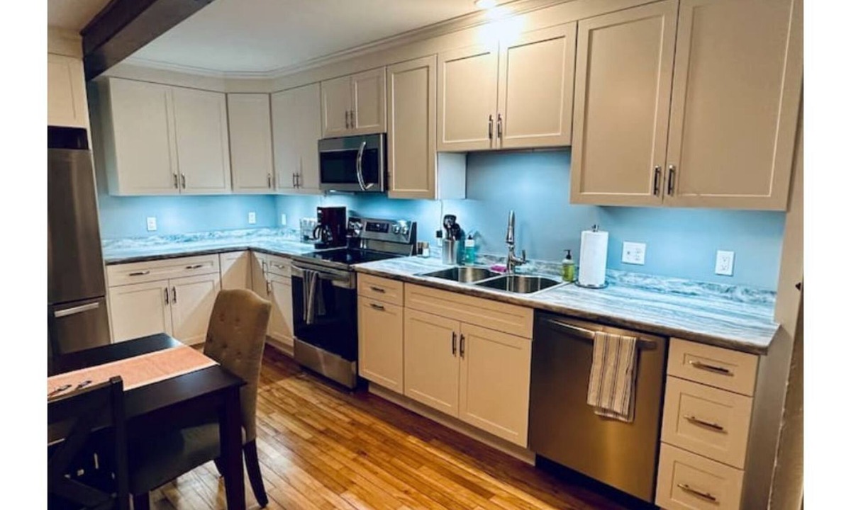 Westbrook Apartment | Classic New England Charm