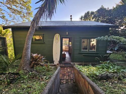 Piha House | Classic Piha Bach - Seaview Road